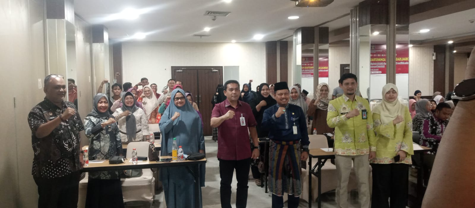 Kegiatan Sosialisasi Administrasi Hukum Umum dari Kantor Kumham Riau dengan tema "UMK Melejit, UMK Bangkit Melalui Perseroan Perorangan".