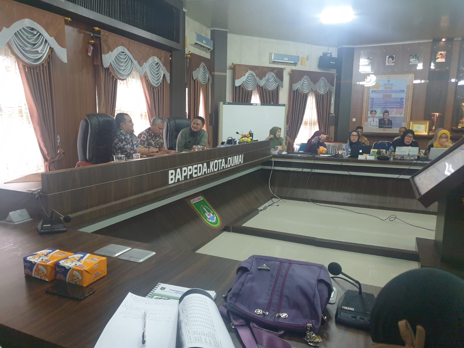 Pelaksanaan Focus Group Discussion (FGD) dengan Bappedalitbang Provinsi Riau